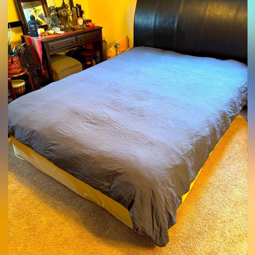 PRICE SLASHED! King Size Down Filled Duvet & Cover